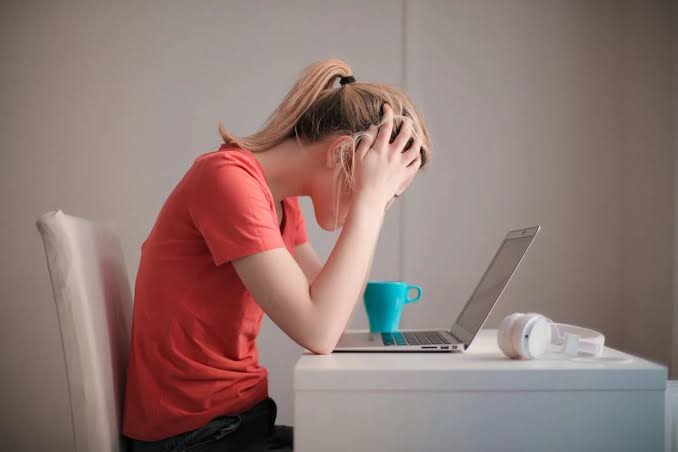 How Stress and Cortisol Sabotage Weight Loss in Working Corporate