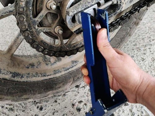 How to Clean and Lube Your Motorcycle Chain at Home